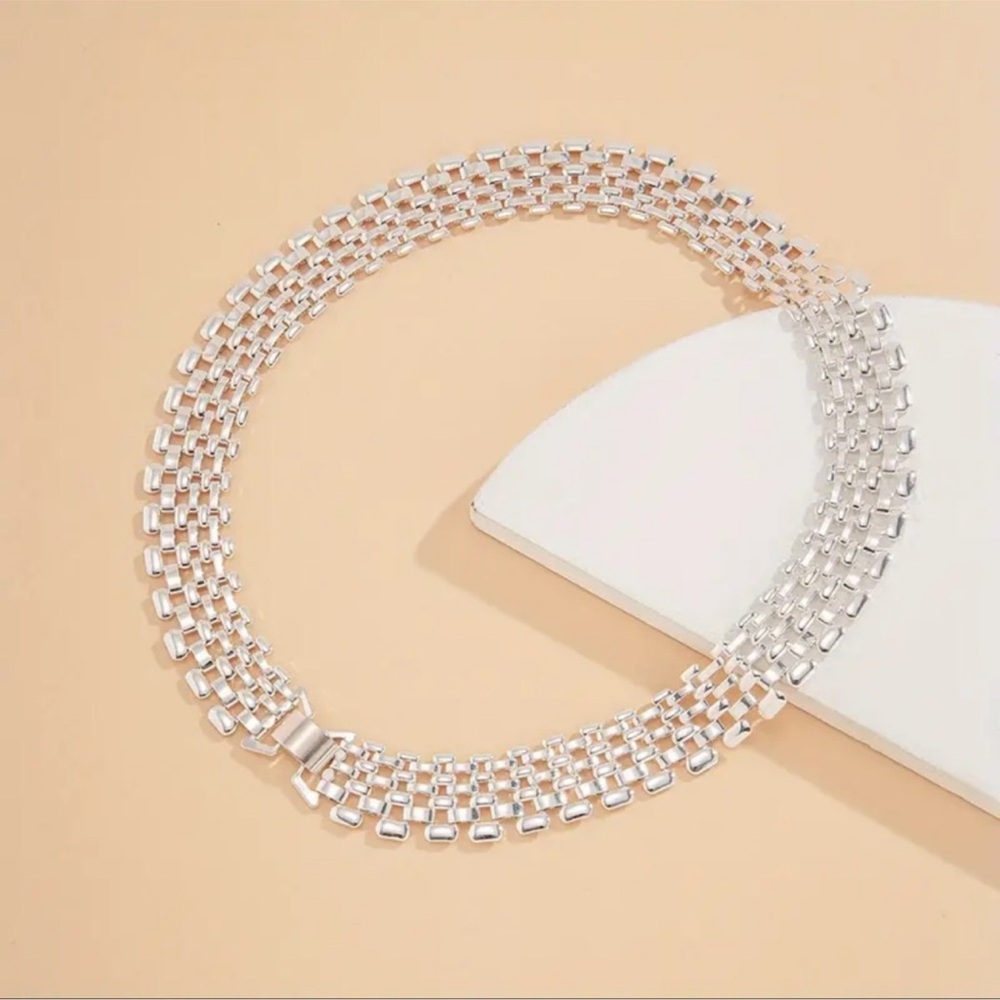 Exaggerated Hollow Chain Necklace Punk Hip-hop Style Silver Color Necklace - Picture 5 of 8